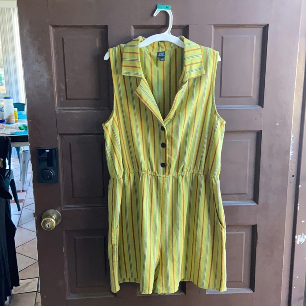 Wild fable green mod striped romper